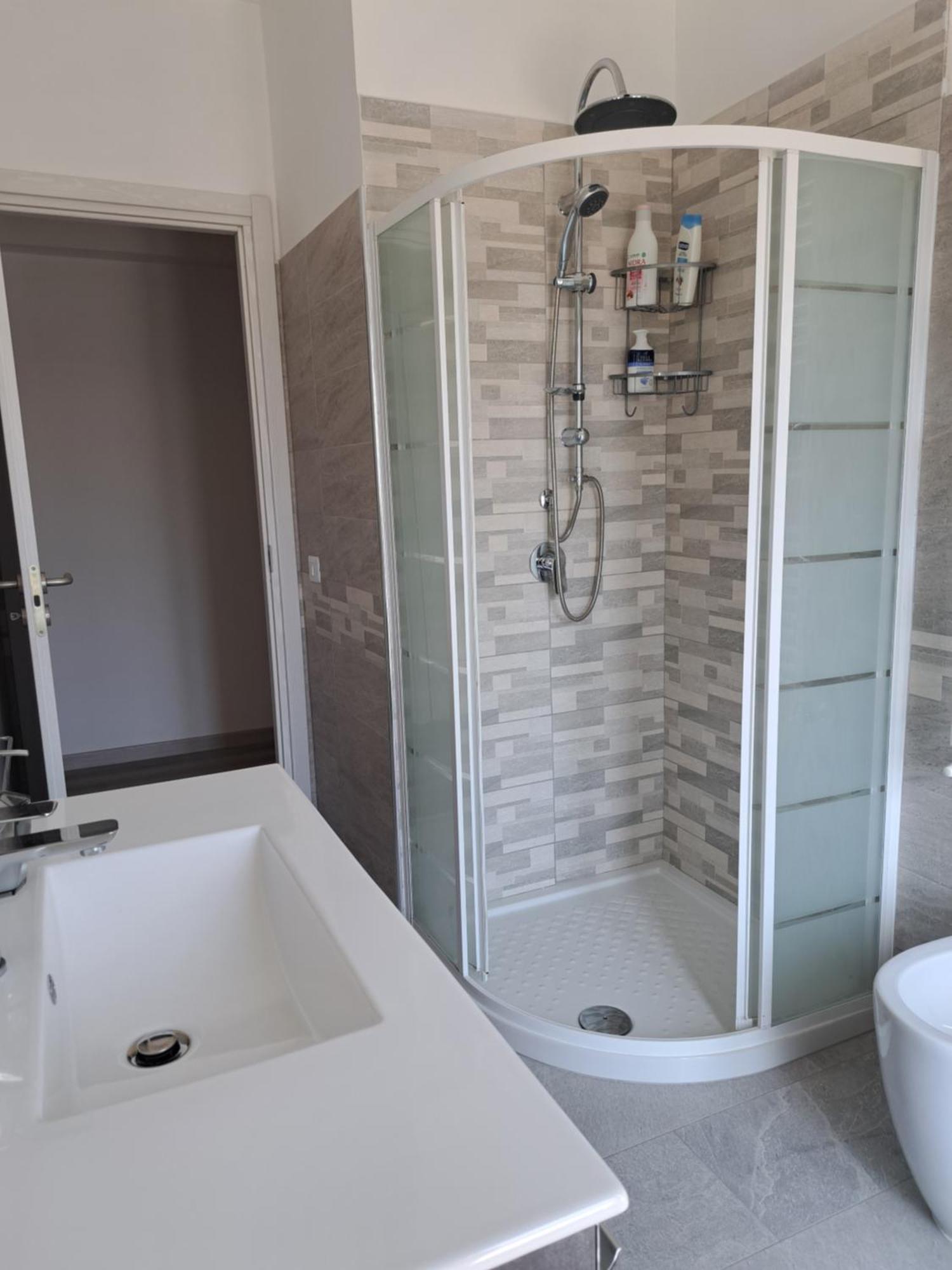 Le Tue Vacanze A -2 Bathrooms Near Trastevere * Rome